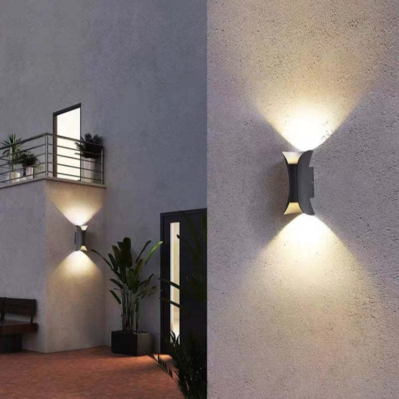 Curved Outdoor Wall Lights - IP65 Waterproof LED Lamp in Metal and Acrylic for Garden and Corridor Lighting 3