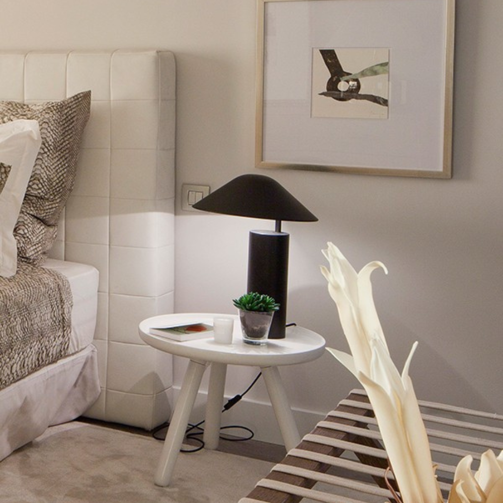 Japandi Style Table Lamp with Asymmetrical Shade – Elegant Black Design for Living Room and Bedroom 1